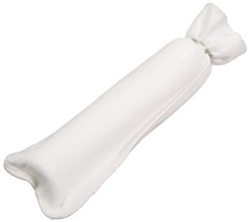 The Hayward 10" Bobby Disposable Hose Filter (SP022310) by HAYWARD is an essential pool accessory, ideal for keeping your water clear while you relax poolside or enjoy pool maintenance.